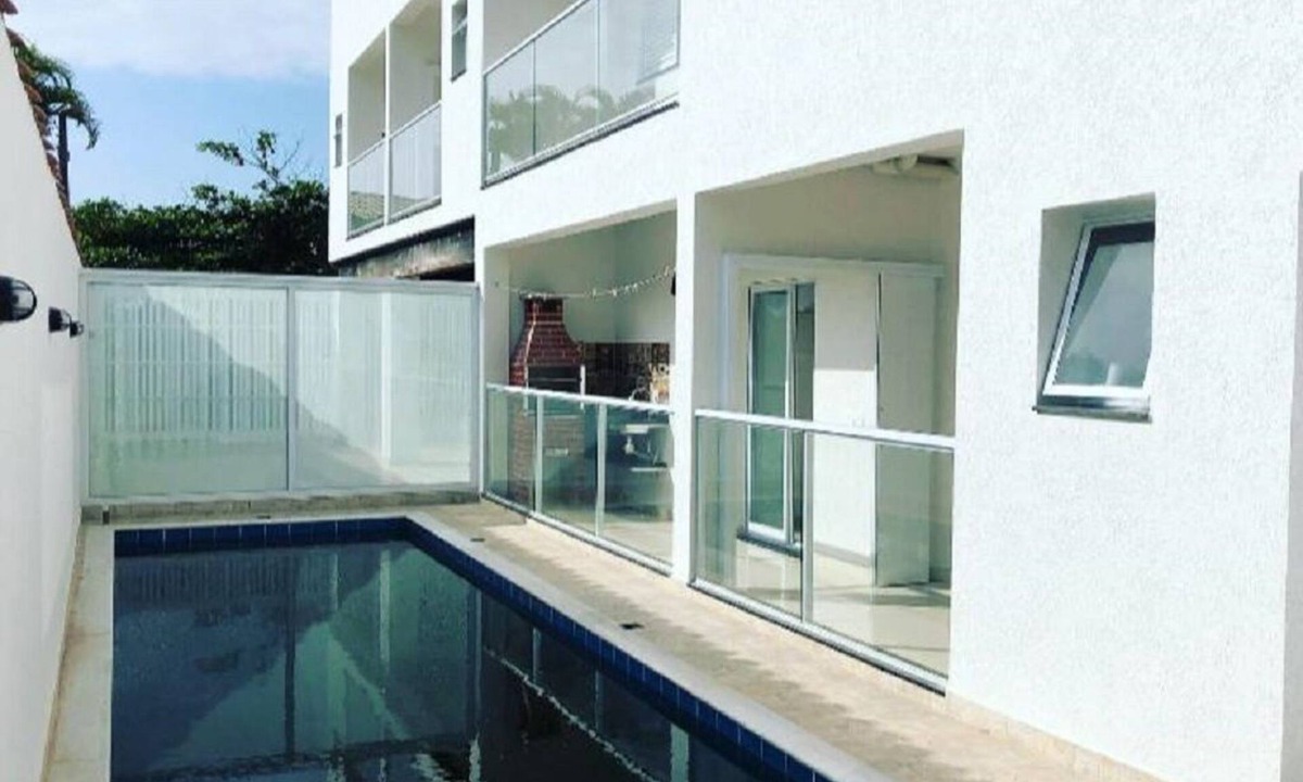 Maranduba House | Modern beachfront apartment with private barbecue and pool - Ubatuba