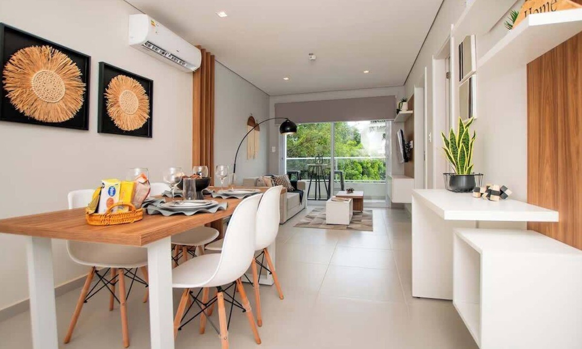 Asuncion Apartment | Modern Business Stay | Work Desk | Pool & Gym