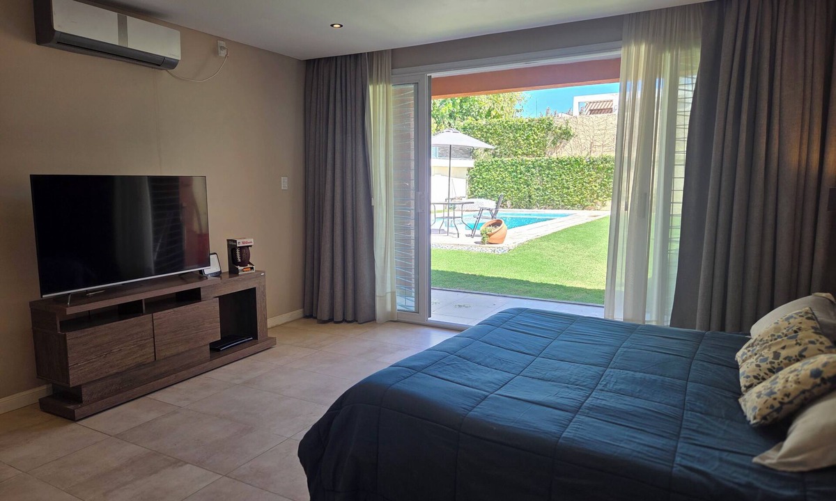 San Juan House | Modern house with pool and jacuzzi with three bedrooms and two bathrooms for 6 people.