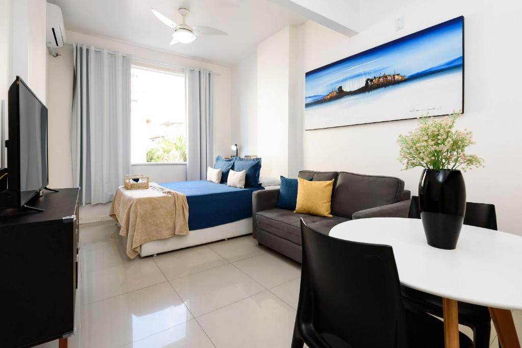 Copacabana Apartment | Modern Studio 400m from the Beach | SL 363/214