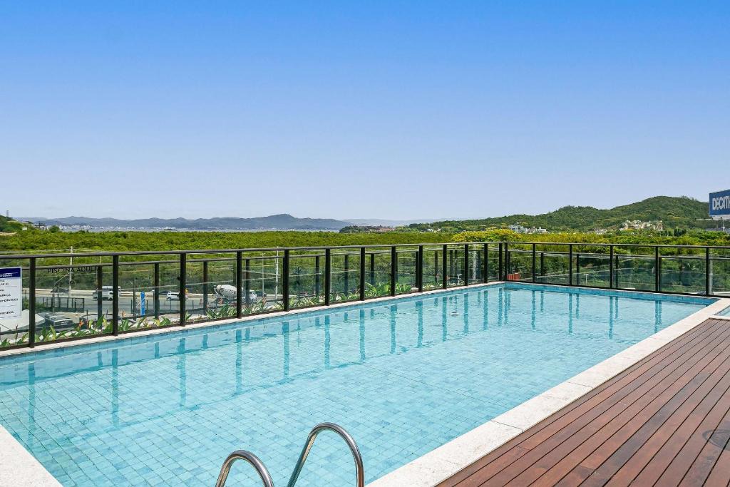 Saco Grande Apartment | Modern Studio | 600MB | Pool & Gym #SG01