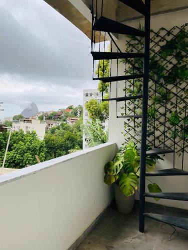 Laranjeiras Apartment | Moderno e Econômico Studio em Laranjeiras