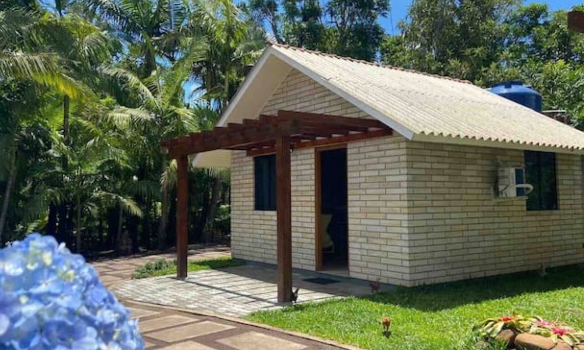 Praia Grande Cabin | Moriyah Hut — Double