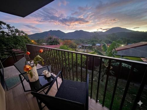 Bijagua Apartment | Nido Celeste, Gran Vista al Volcán y cerca de Río Celeste con AC