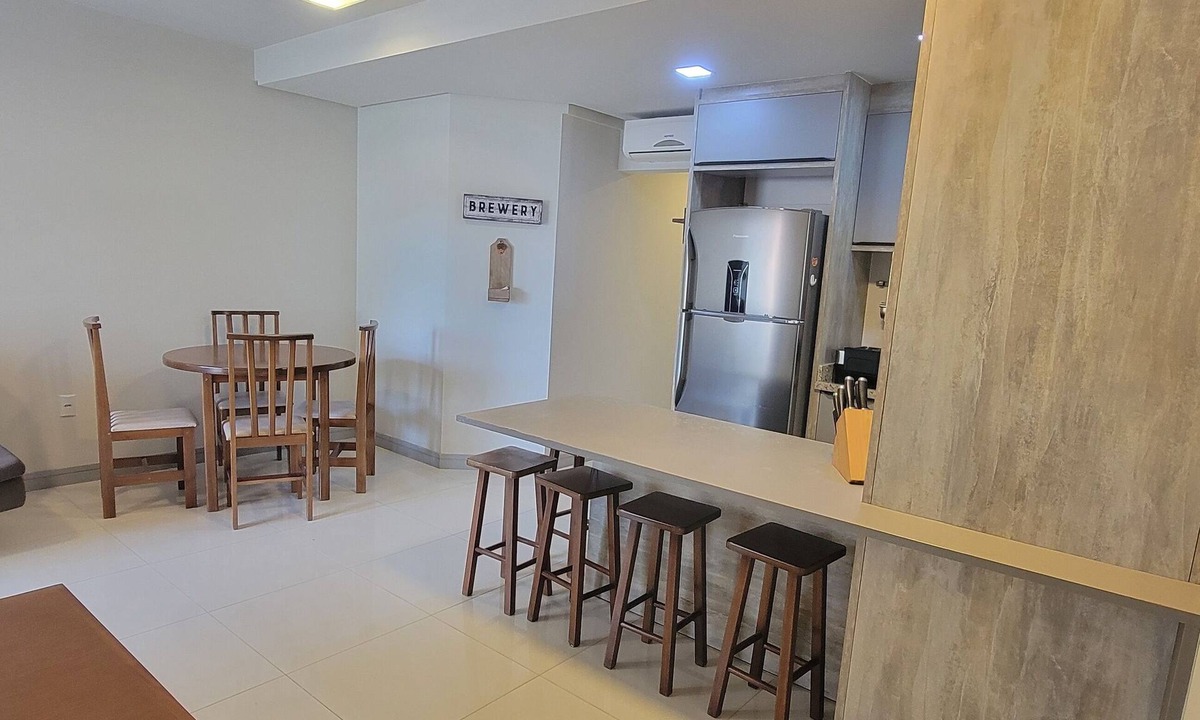 Cachoeira do Bom Jesus Apartment | Ocean Breeze Escape 3-Bedrooms Beach Apartment.