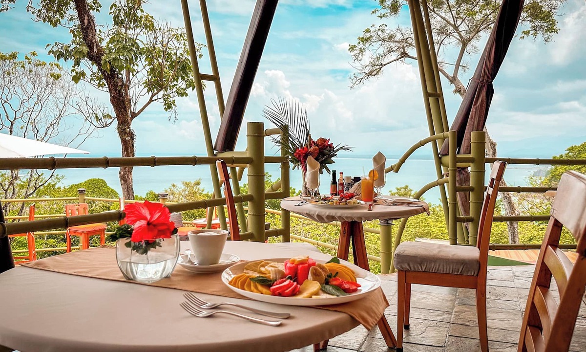 Manuel Antonio Hotel | Ocean View Penthouses by Issimo - Adults Only