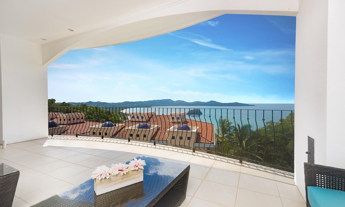 Playa Flamingo Apartment | Oceanview Balcony 2 Pools Parking Kitchen Washer D - Flamingo Towers 17