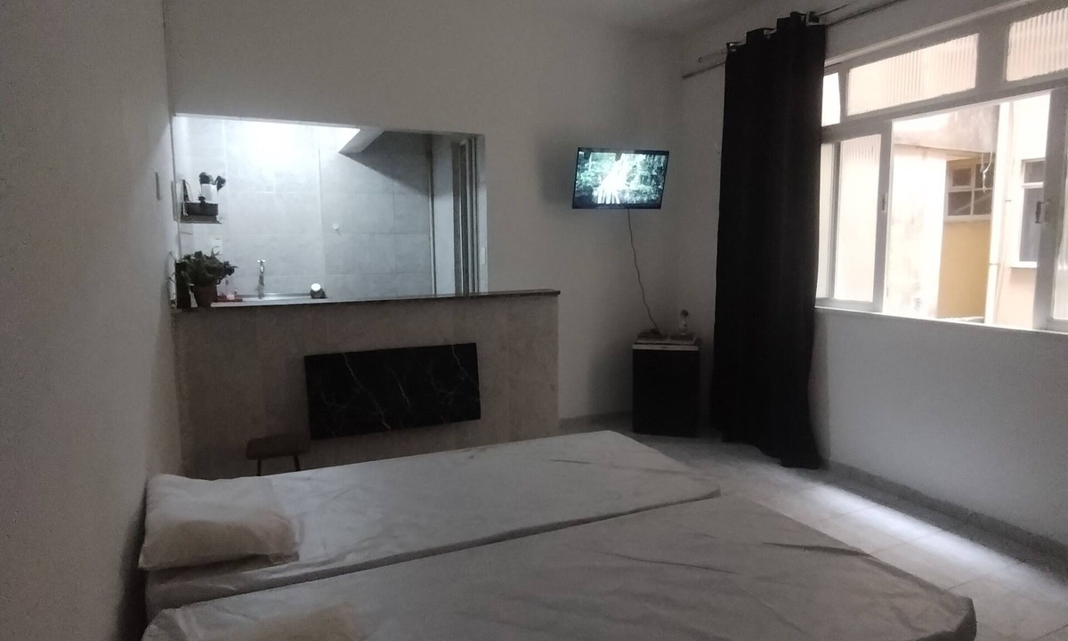 Leme Apartment | Pé na Areia Apartamento Completo em Copacabana, Seguro e Confortável