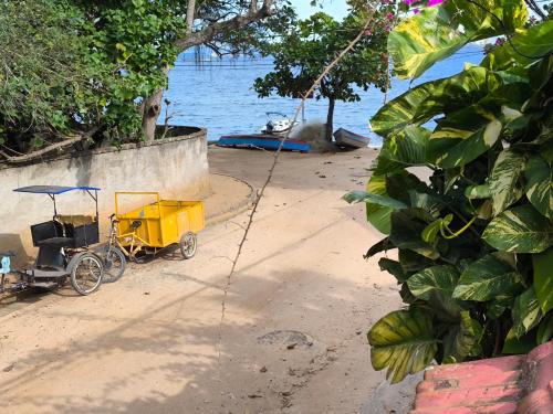 Porto da Madama House | Paquetá: 2 quartos - AC , Wi-Fi e Churrasqueira!