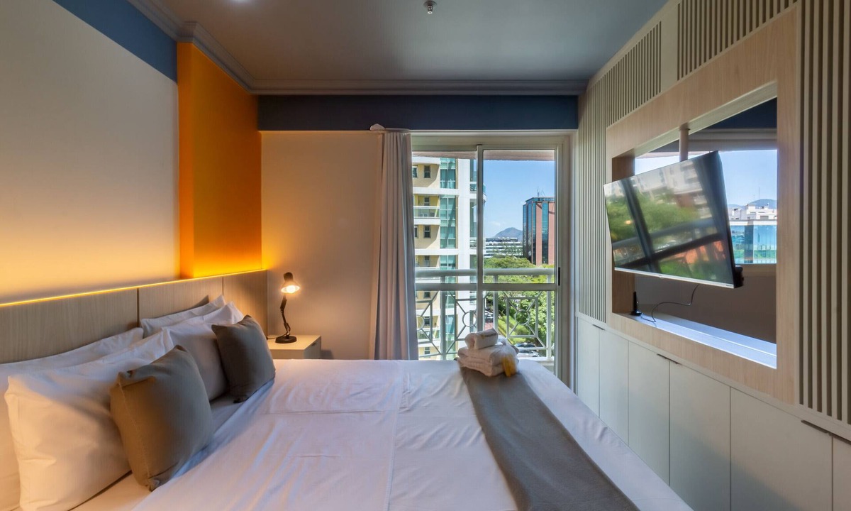 Barra da Tijuca Bed & Breakfast | Pineapples BPremium T5 | BPremium T5
