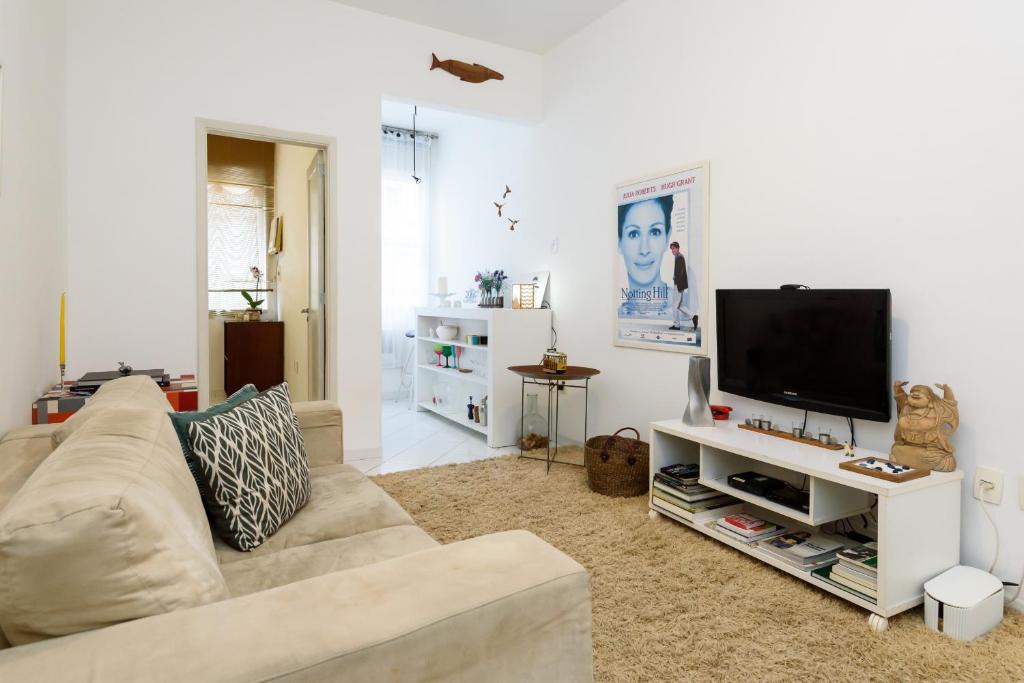 Leblon Apartment | Pineapples CG103 - Apartamento 2 quartos, bem decorado e em ótima localização no Leblon