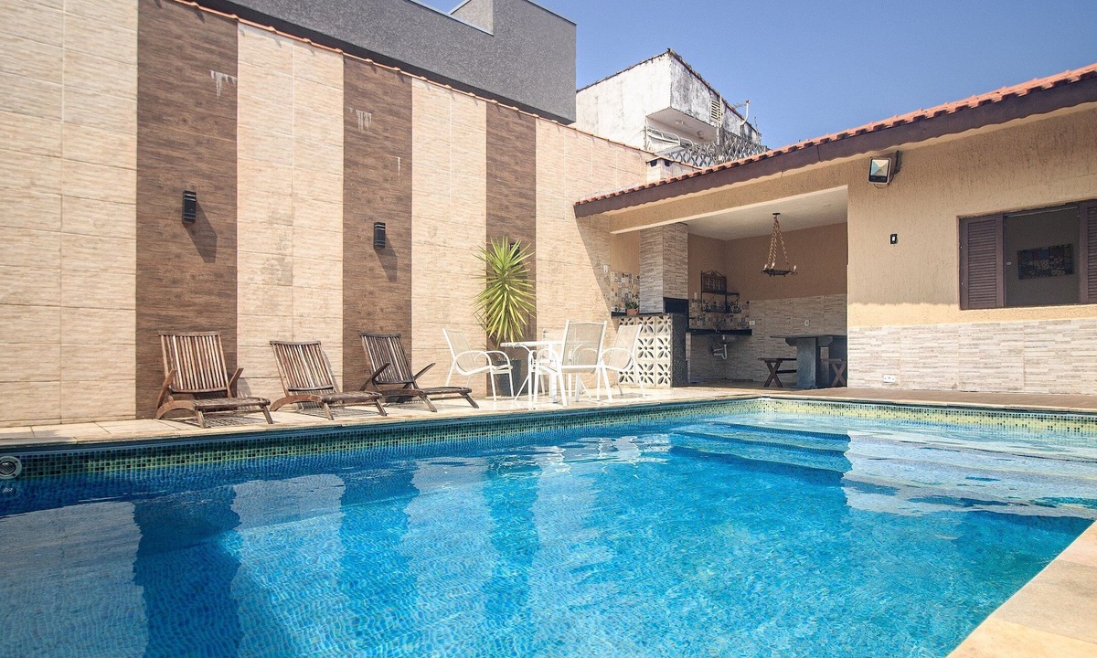 Tupy House | Piscina Aquecida, Ar Condicionado, Área Gourmet, Bilhar