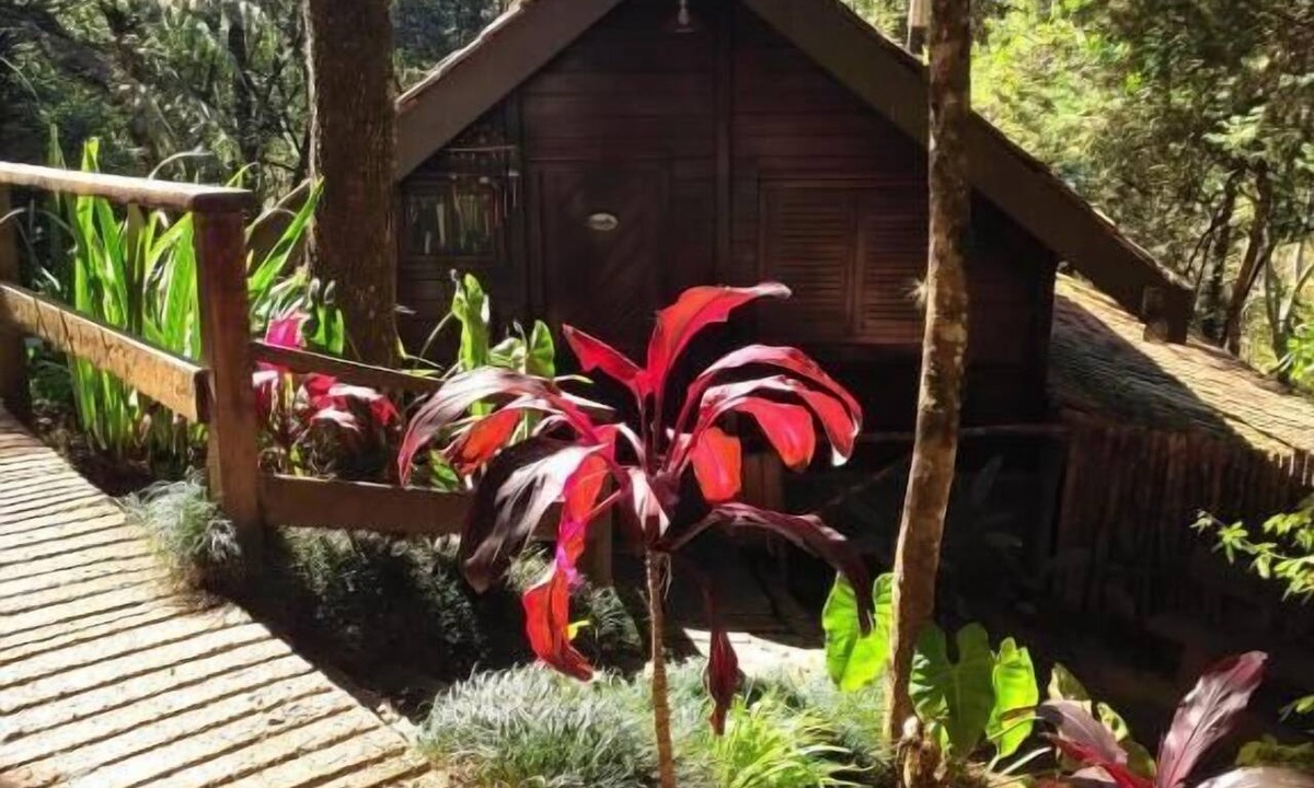 Santo Antonio do Pinhal Hotel | Pousada Pássaro de Fogo