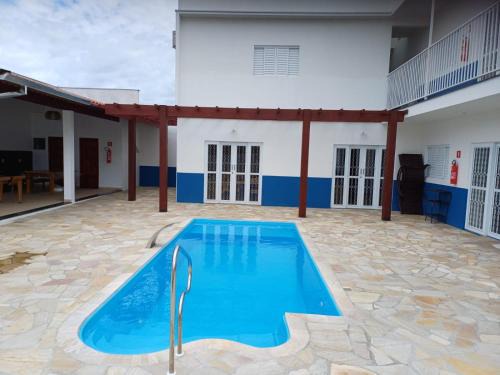 Inconfidentes Hotel | Pousada Café em Flor -Quarto duplo master