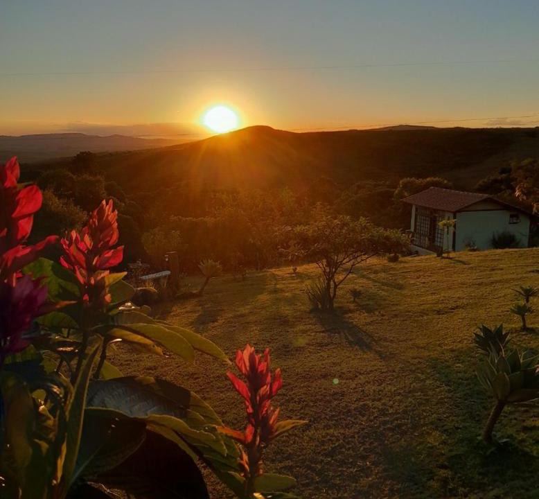 Carrancas Hotel | Pousada Canto da Lua - Charme, intimismo e uma linda vista para o Pôr-do-Sol -Wi-Fi