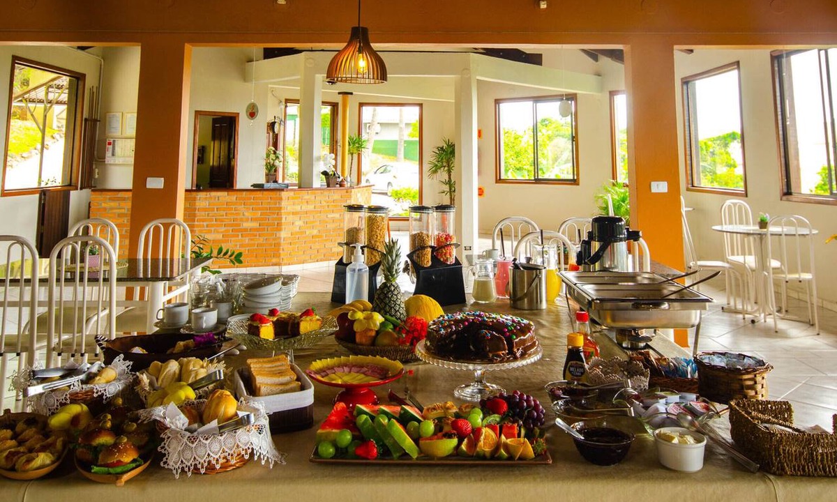 Bombas Hotel | Pousada Elfos