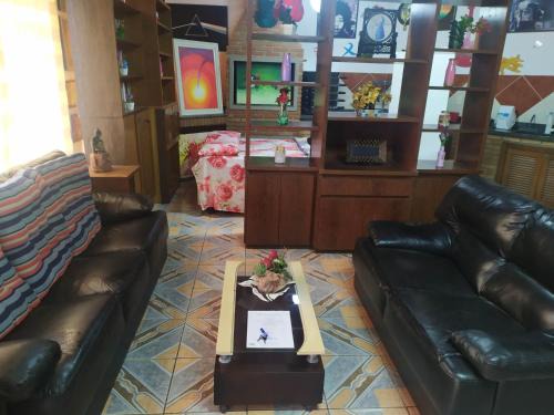 Vila Gardenia House | Pousada, Flat, Apartamento Mobiliado de 70 m2 de Área com Piscina e o máximo conforto