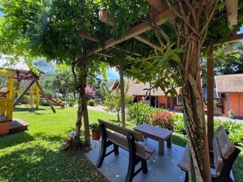 Gramado Hotel | Pousada Maibe Amanhecer na Serra