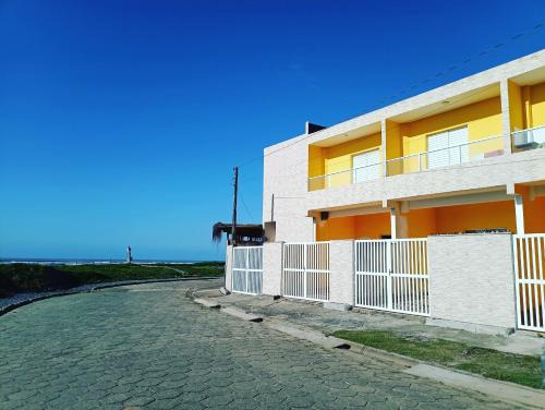 Peruibe Apartment | Pousada Peruíbe Frente ao Mar - Suítes, Kitnets e Apto