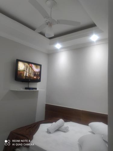 Aparecida House | Pousada Quarto Casal com ar,frigobar, garagem