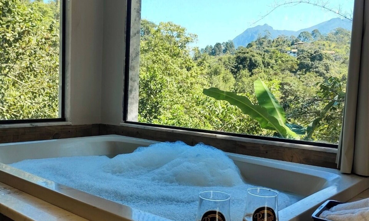 Penedo House | Pousada Valle dos Pássaros