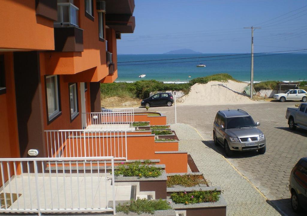 Quatro Ilhas Apartment | Praia de Quatro Ilhas a 50 metros do mar