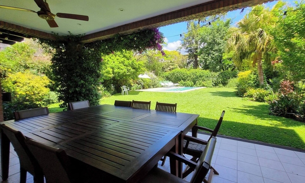 San Isidro House | Premium Group House near Golf · San Isidro
