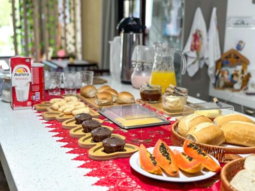 Ze Amandio Bed & Breakfast | Quarto 2 - Hospedaria Orquídeas de Bombinhas - com delicioso café da manhã incluso
