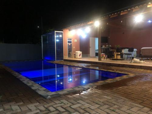 Carlota House | Quarto em Área de Lazer- Piscina-Natureza-Conforto