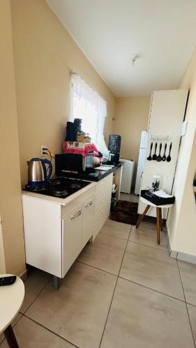 Carianos Apartment | Quarto em apto, Florianópolis Sul da Ilha