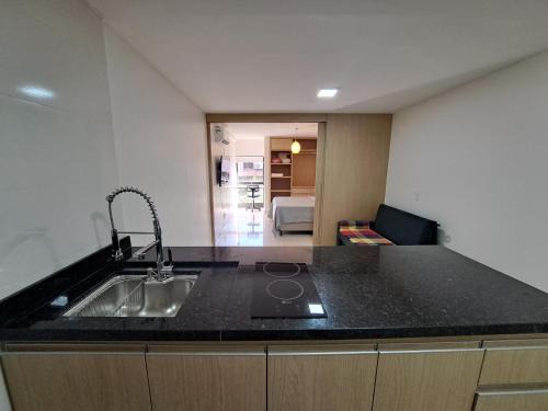 Asa Norte Apartment | Quarto, Sala e Cozinha integrada na 116 Norte