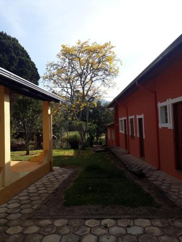 Extrema Bed & Breakfast | Recanto do Ipê