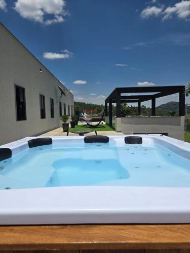 Itaguara House | Recanto JeJ Casa em Itaguara MG