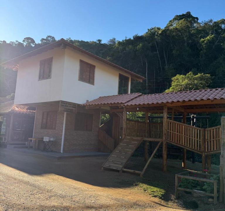 Alfredo Chaves Cabin | Recanto Pin