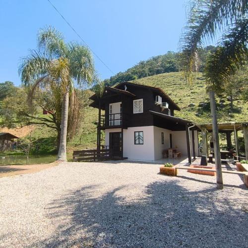 Alfredo Wagner House | Refúgio Beija flor