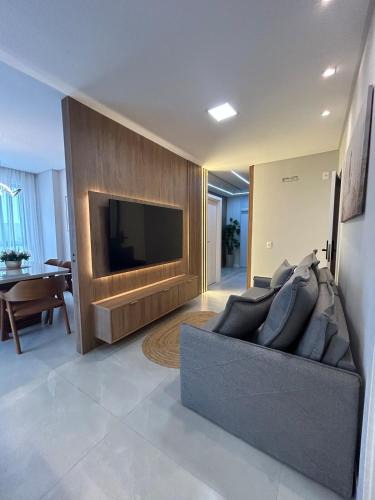 Porto Belo Apartment | Refúgio moderno com piscina privativa perto do mar