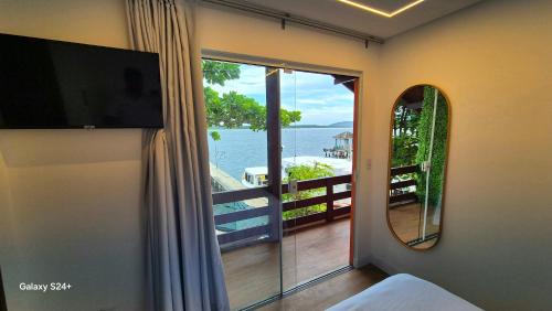 Florianopolis Hotel | Refugio Bela Ilha Luxo Casal Acesso por Barco