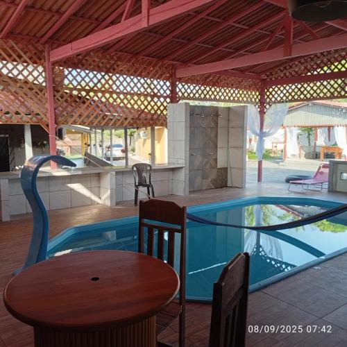Carananduba House | 'REFUGIO SERENO' Seu lar longe de casa, lazer e conforto e pronto pra