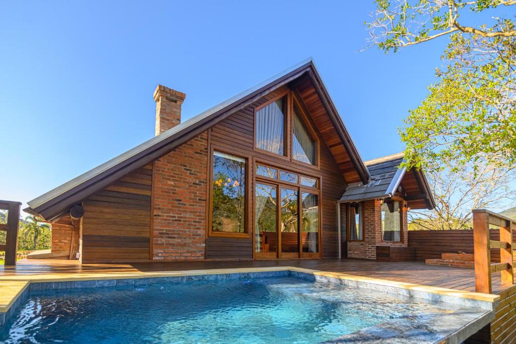 Praia Grande Ski Chalet | Reserva Caeté
