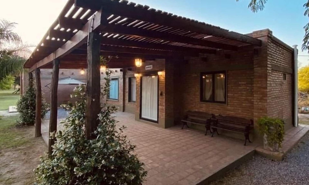 Santiago del Estero House | Rustic House with Pool in Santiago del Estero - No Commission