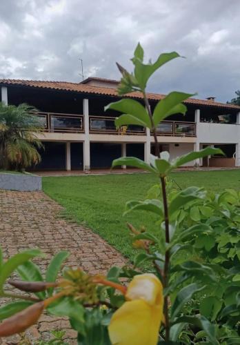Sete Lagoas House | Sítio flor do campo 7L