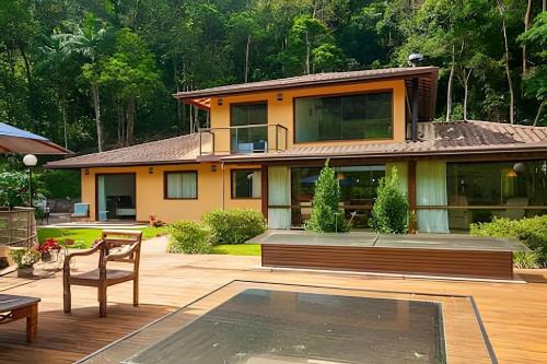 Mury House | Sítio Geraes 4 Qts Área Gourmet com sauna e piscina integrada RIO PRIVATIVO COM PEQUENA CACHOEIRA