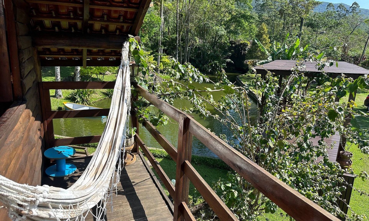 Canelinha House | Sítio Morada do Pai: Piscina e Descanso