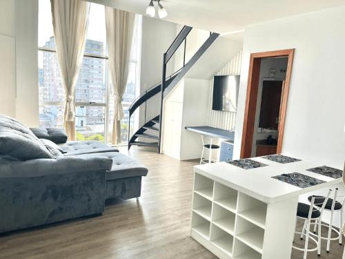 Czerniewicz House | Saint Sebastian Flat 506 - Com Hidro! até 4 pessoas, Duplex, no centro