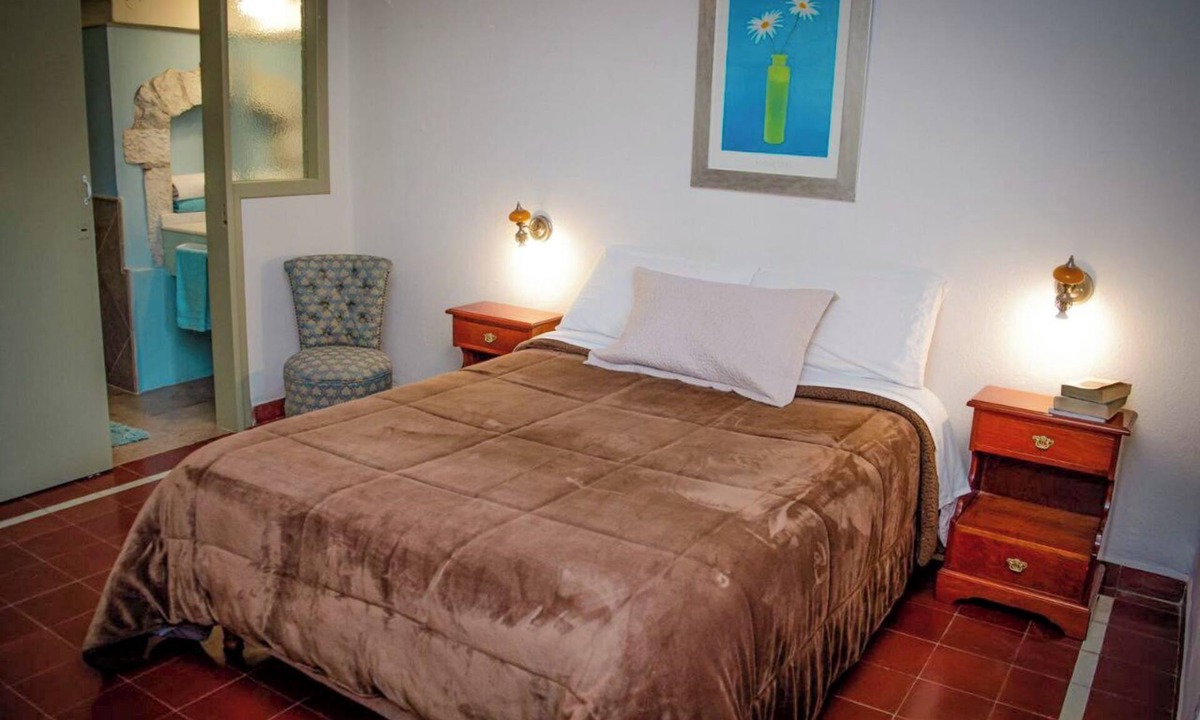 Rio Ceballos Ski Chalet | Serrano calm, 10' from the airport with breakfast