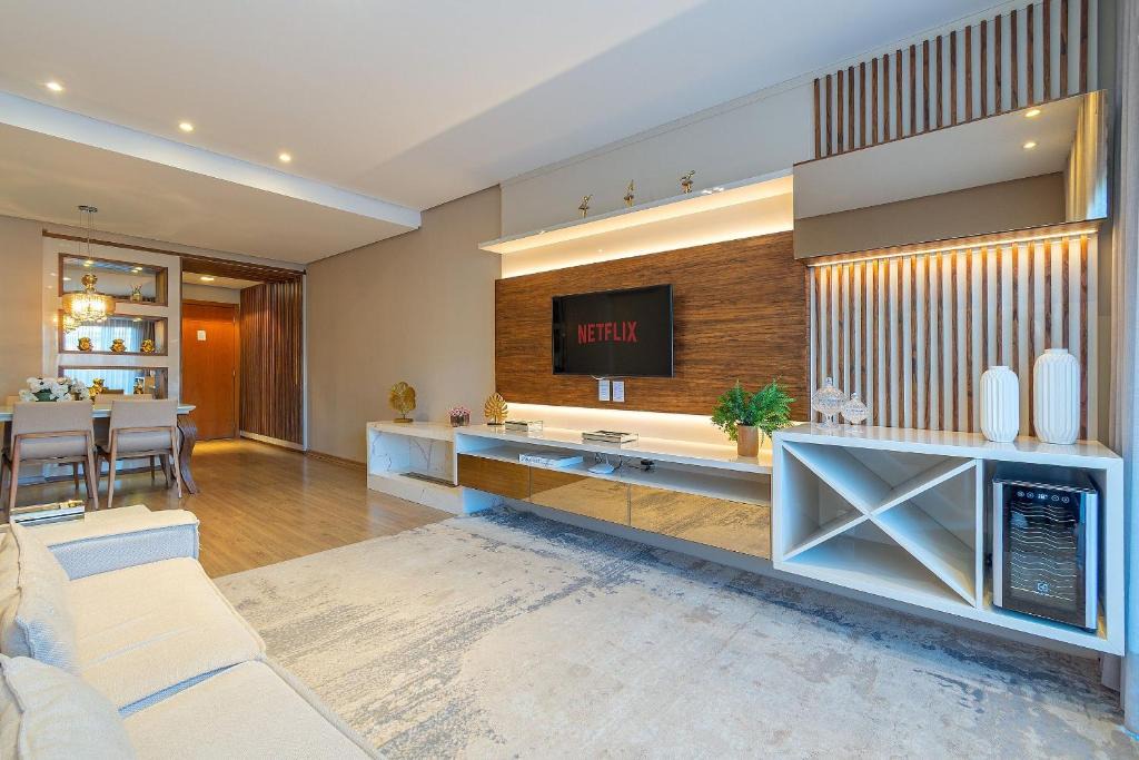 Carniel Apartment | Seu Lar na Serra com Lareira e Piscina aquecida 4min Centro