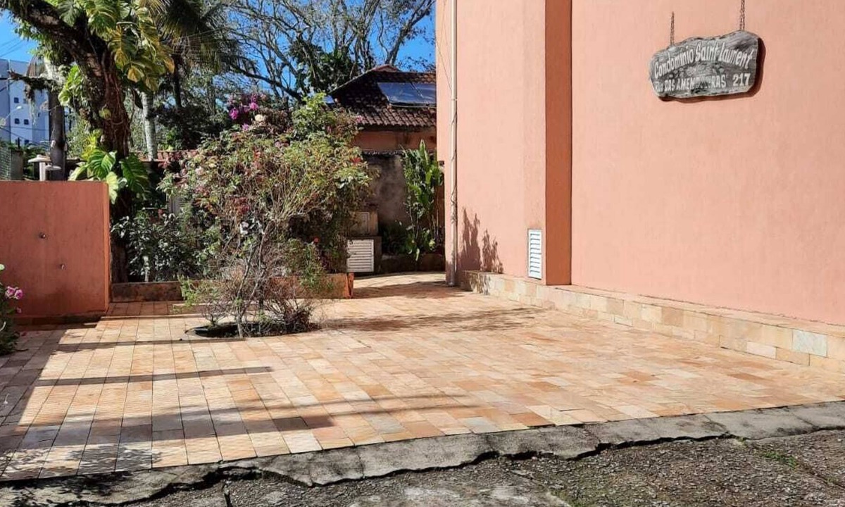 Praia da Enseada Apartment | Simplicity and peace 50 meters from the beach