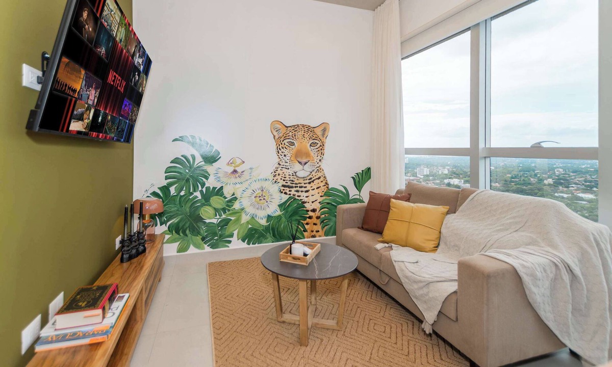 Asuncion Apartment | Skyline Luxury 1B in Petra Tower, Pool & Views