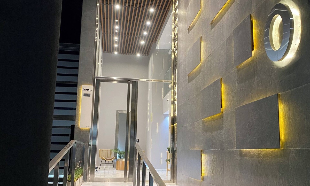 Lomas de Zamora Apartment | Skyline Semi-flat Elegant and luxurious, Las Lomitas. Exceptional view!