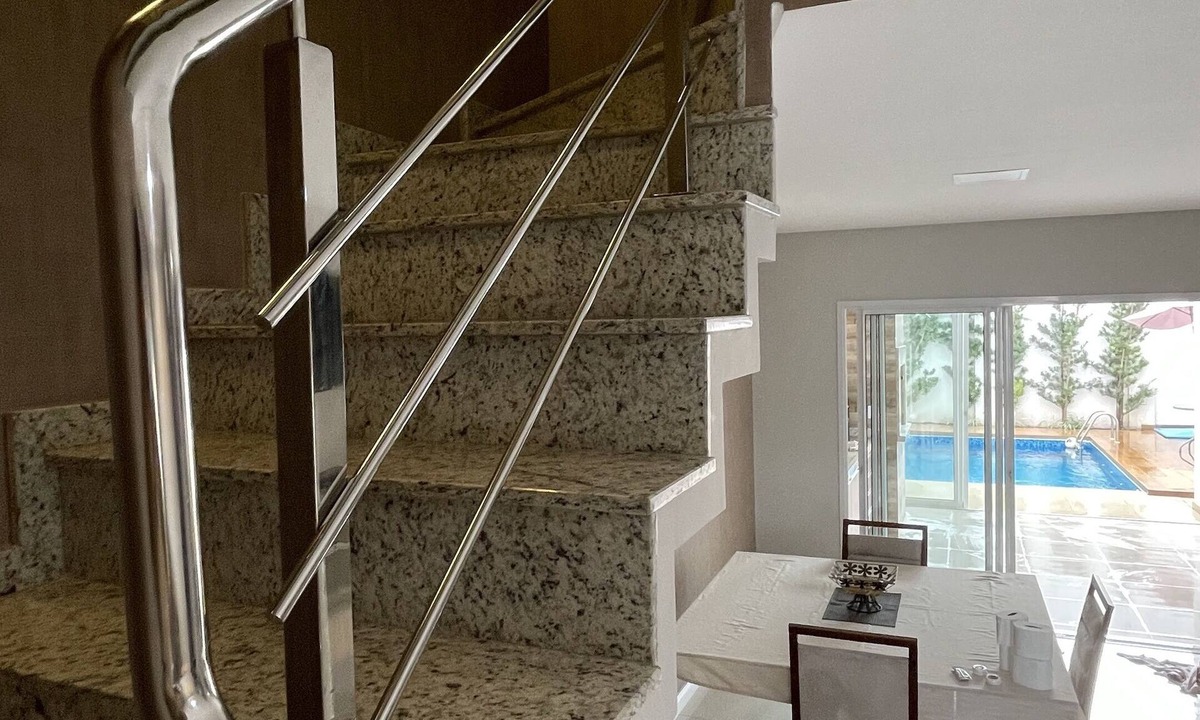 Regiao Norte House | Sobrado com Piscina e Churrasqueira de Alto Padrão em Foz